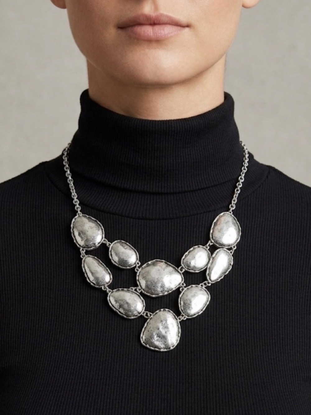 Silver tone fashion necklace